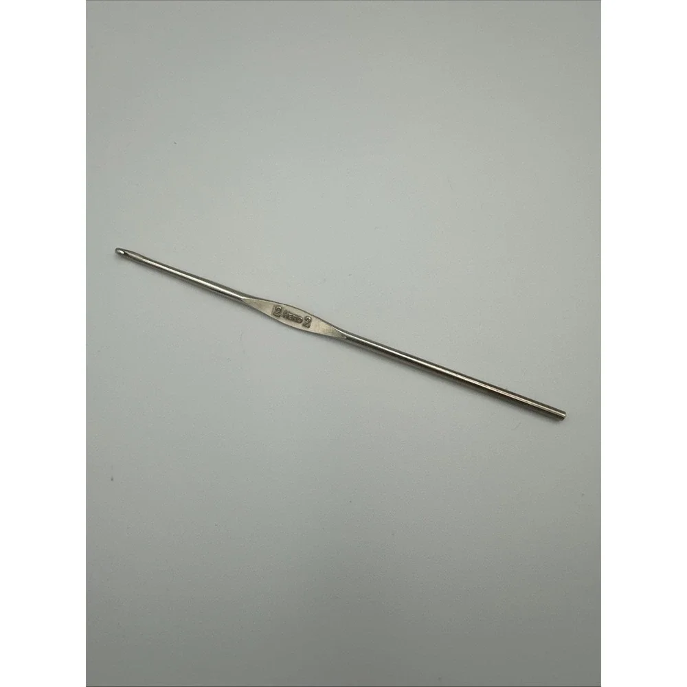 Vintage Used Hero Crochet Hook Made In Japan Size 2 Metal Silver
